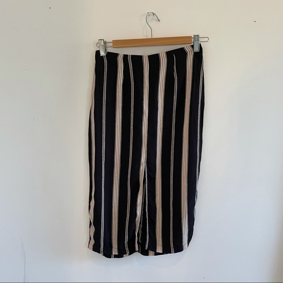 Reformation Gramercy Two Piece Set - Picture 6 of 7